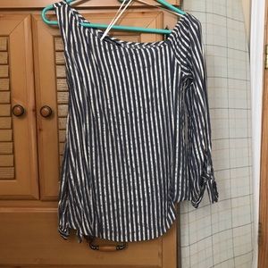 Long sleeve off the shoulder